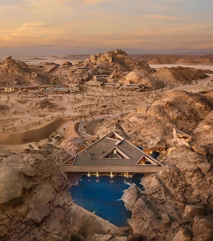 Two nights between the Desert Rock Mountains and the magic of the Red Sea