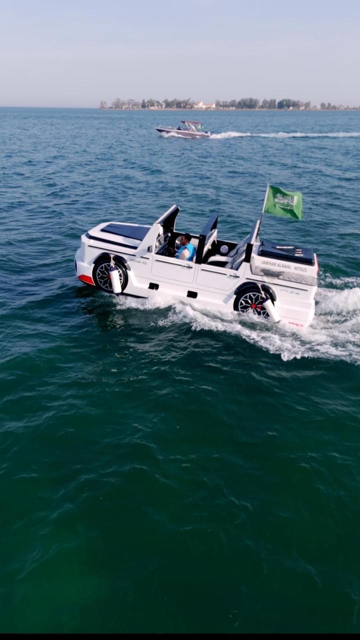 News: A Mercedes cruise