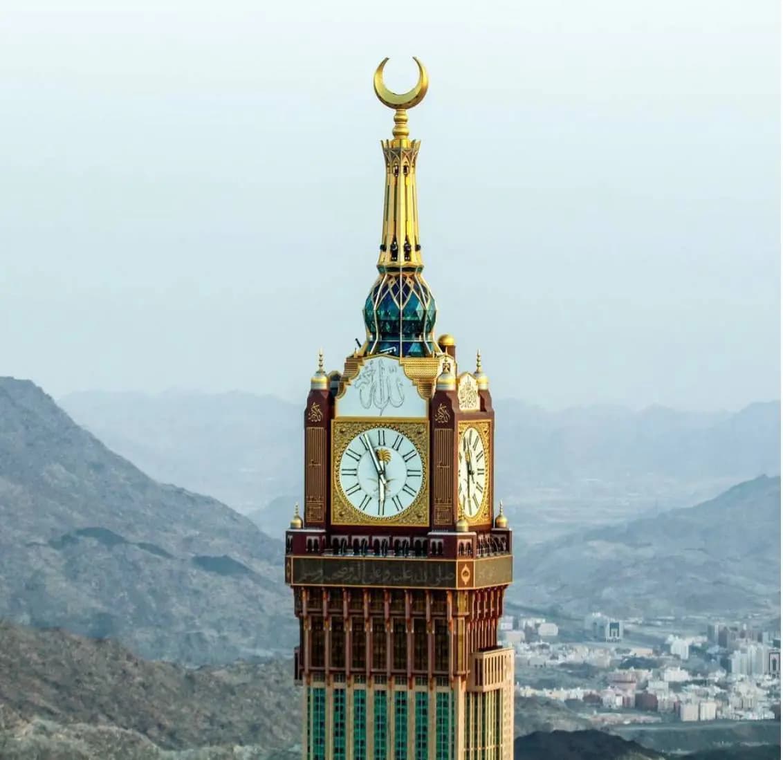 تذاكر دخول متحف برج الساعة مع جولة مزارات مكة المكرمة للمجموعات